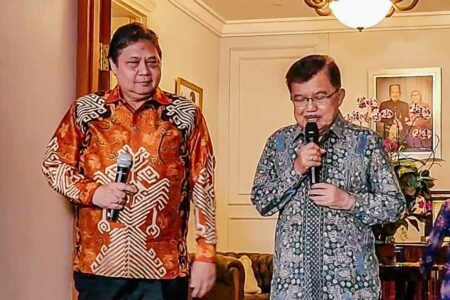 Ketua Umum Partai Golkar Airlangga Hartarto setelah bersilahturahmi dengan Jusuf Kalla (foto: istimewa)