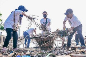 Dari sampah yang berhasil dikumpulkan, 75 persen di antaranya, atau 1.301 kilogram, adalah sampah plastik