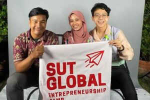 Tiga mahasiswa yang terpilih mengikuti program Suranaree University of Technology Global Entrepreneurship Camp di Thailand