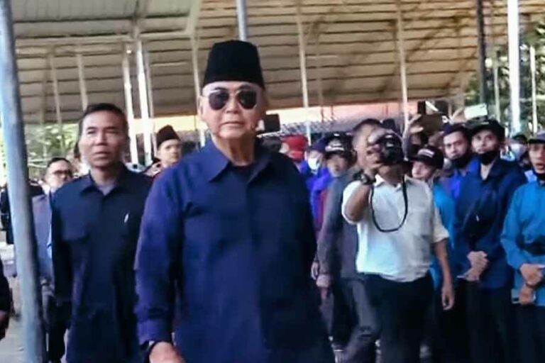 Prof. DR. Abdussalam R. Panji Gumilang