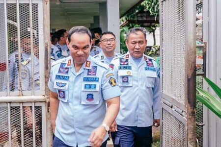 Hari Raya Waisak, 32 Narapidana Beragama Buddha Terima Remisi Khusus Kepala Kantor Wilayah Kementerian Hukum dan HAM Sumatra Selatan, Ilham Djaya