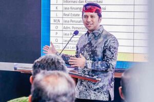 Emil Dardak Harap Galeri BEI Didukung Program Literasi dan Inklusi Pasar Modal Wakil Gubernur Jawa Timur Emil Elestianto Dardak