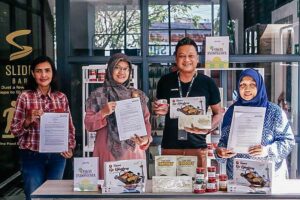 Artotel Yogyakarta siap membantu memasarkan produk-produk UMKM lewat Merch Corner di lobi hotel