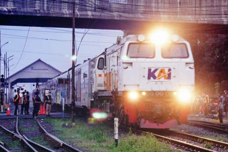 Daftar KA Promo Anti Jaim Selama Liburan, Diskon Sampai 25 Persen! PT Kereta Api Indonesia (Persero) berharap agar masyarakat dapat memanfaatkan promo ini sebaik-baiknya karena kuotanya terbatas.