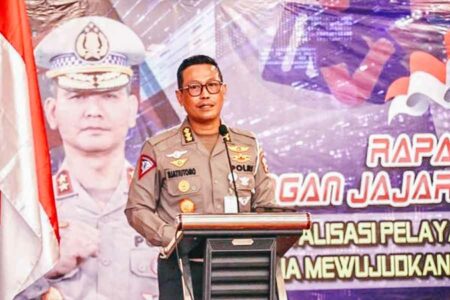 Riuh Syarat Sertifikat Mengemudi untuk SIM, Korlantas Polri: Persyaratan Sudah Ada Sejak 2012 Kasubdit SIM Ditregident Korlantas Polri, Kombes Pol. Tri Julianto Djatiutomo