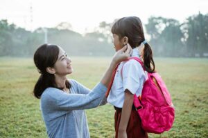 Tahun Ajaran Baru, Saatnya Lebih Kenal dengan Polis Asuransi dan Sederet Manfaatnya Sejumlah orang tua mulai bersiap untuk mengeluarkan dana keperluan anak sekolah.