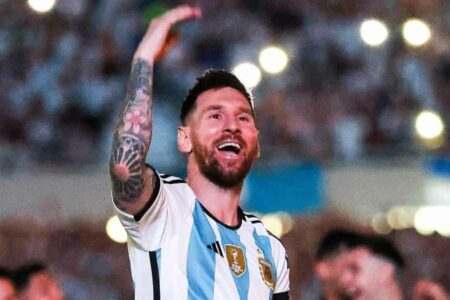 Lionel Messi saat memperkuat tim nasional Argentina (foto: Facebook @leomessi)