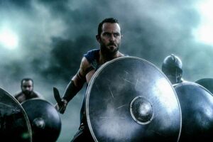 Sullivan Stapleton dalam salah satu adegan di film 300: Rise of an Empire (2014)