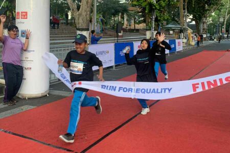 Kegiatan Run for Equality di sekitar Taman Sangkareang, Mataram, hingga area Car Free Day Kota Mataram.