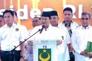 Prabowo Subianto saat menghadiri pengumuman deklarasi dukungan dan Milad ke-25 Partai Bulan Bintang di ICE BSD Kota Tangerang