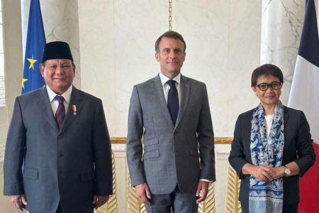 Prabowo bersama Presiden Emmanuel Macron dan Retno LP Marsudi