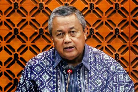 Bank Indonesia Turunkan BI Rate ke 5,25 persen, Inflasi Terkendali dan Ekonomi Didorong Tumbuh Gubernur Bank Indonesia Perry Warjiyo