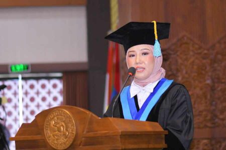 Prof Dr Tintin Sukartini, SKp MKes