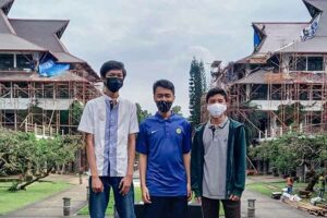 Tanpa Persiapan Khusus, Tim Mahasiswa ITB Raih Juara 3 di FIND IT 2023 Tim Teknik Informatika ITB peraih gelar juara 3 dalam FIND IT 2023 gelaran Universitas Gadjah Mada (foto: Dok Humas ITB)
