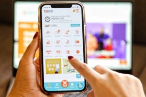 BNI Raih Penghargaan Inovasi Keuangan Berkelanjutan di IDX Channel Anugerah Inovasi Indonesia 2025 Layanan mobile banking dari BNI