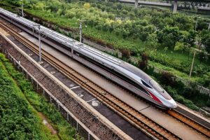 Dekan FTUP Universitas Pancasila Sebut Transportasi Kereta Api Cepat Indonesia Unggul di ASEAN