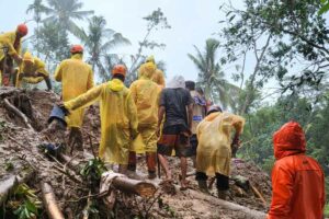 Proses evakuasi tim gabungan di Kabupaten Karangasem