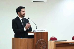 Dharma Setiawan Negara, Wisudawan Termuda S3 Ilmu Hukum Unair dengan IPK 3,80 Dharma Setiawan Negara, Wisudawan Termuda S3 Ilmu Hukum dari Fakultas Hukum Universitas Airlangga