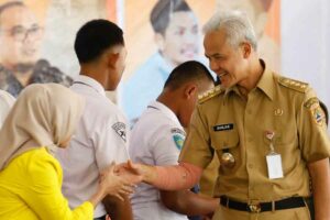 Gubernur Ganjar saat menghadiri seminar di Pendopo Kabupaten Rembang