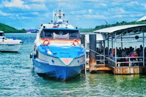 Tegakkan Aturan AIS, Kemenhub Soroti Penataan Pelabuhan di Kepulauan Riau Penataan dan pengembangan pelabuhan di Batam dan sekitarnya harus dilakukan agar keberadaanya lebih optimal dan berdaya saing
