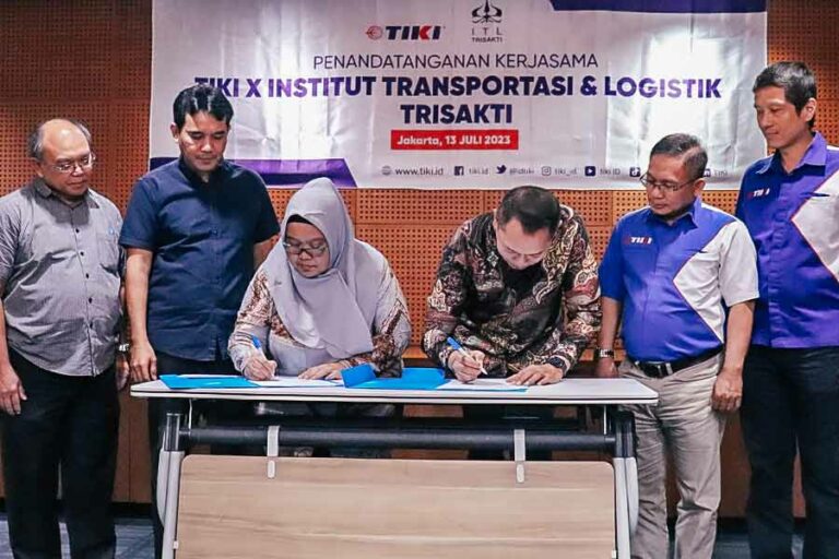 TIKI dan ITL Trisakti Jalin Kerjasama untuk Membangun Talenta Muda di Industri Logistik Penandatanganan perjanjian kerjasama strategis dalam pengembangan talenta muda di sektor kurir dan logistik