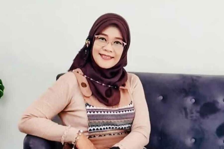 Dr Tuti Budirahayu Dra Msi Sosiolog Universitas Airlangga