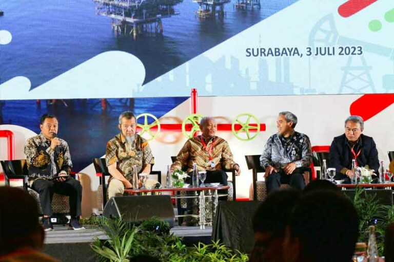 Tindak Lanjut Forum Gas Expo 2022, SKK Migas Gelar Workshop Teknologi dan Pemanfaatan Gas Lewat workshop ini peserta diajak memahami teknologi terkini dalam pengolahan gas, potensi gas, penyerapan pasar gas, konversi dari minyak ke gas, pemanfaatan gas, dan sistem transportasi gas.