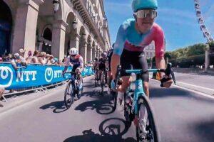 NTT Ciptakan Connected Stadium Terbesar di Dunia lewat Replika Digital dalam Tour de France 2023 Sepeda menjadi objek utama yang dilibatkan oleh NTT