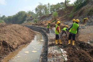 Proyek Pengendali Banjir Bandara YIA oleh PT Brantas Abipraya Diharap Selesai Tepat Waktu