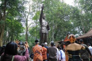 Patung Bung Karno di Omah Petroek, Sleman, Yogyakarta