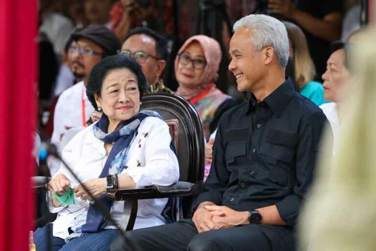 Ganjar Pranowo bersama Megawati
