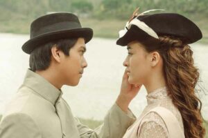 Iqbaal Dhiafakhri Ramadhan dan Mawar Eva de Jongh dalam Bumi Manusia (2019)