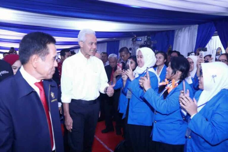 Ganjar Pranowo bertemu mahasiswa baru Universitas Pancasila Jakarta