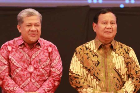 Wakil Ketua Umum Partai Gelora Fahri Hamzah bersama Prabowo Subianto