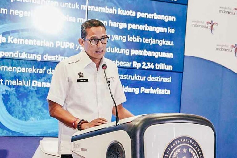 Capaian Wisatawan Nusantara 6 Bulan Pertama 2023 Tembus 433 Juta Perjalanan Sandiaga Salahuddin Uno
