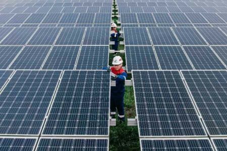 Pertamina NRE Lakukan Kajian Investasi Pembangkit Listrik Energi Bersih di Afrika Selatan Pertamina NRE terus melakukan kajian khusus terkait investasi pembangkit listrik energi bersih