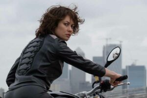 Olga Kurylenko dalam The Courier (2019)