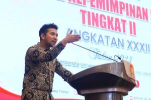 Emil Dardak dan Kepala LAN RI Luncurkan Jawa Timur Corporate University Wakil Gubernur Jawa Timur Emil Elestianto Dardak