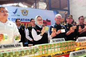 Bea Cukai dan BPOM Gagalkan Ekspor Obat Tradisional Ilegal Mengandung Bahan Kimia Konferensi pers Joint Operation BPOM-DJBC di kawasan Bandara Soetta