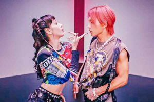 Video Shoong! Kolab Taeyang dari BigBang feat Lisa BlackPink tembus 100 Juta Viewer Tangkapan layar video ‘Shoong! (feat. LISA of BLACKPINK)’ di Youtube