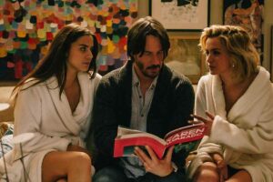 Lorenza Izzo, Keanu Reeves, dan Ana de Armas dalam film Knock Knock (2015)
