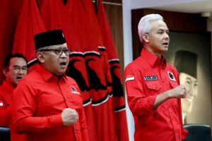 Sekretaris Jenderal PDIP Hasto Kristiyanto dan Ganjar Pranowo