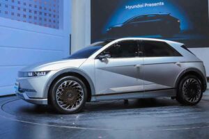 Hyundai IONIQ 5 Indonesian Batik di GIIAS 2023