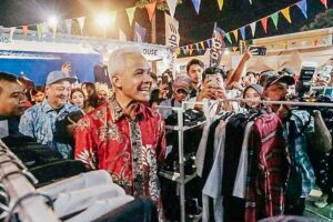 Gubernur Ganjar Pranowo saat menghadiri puncak Hari UMKM 2023 di Pamedan Puro Mangkunegaran, Surakarta