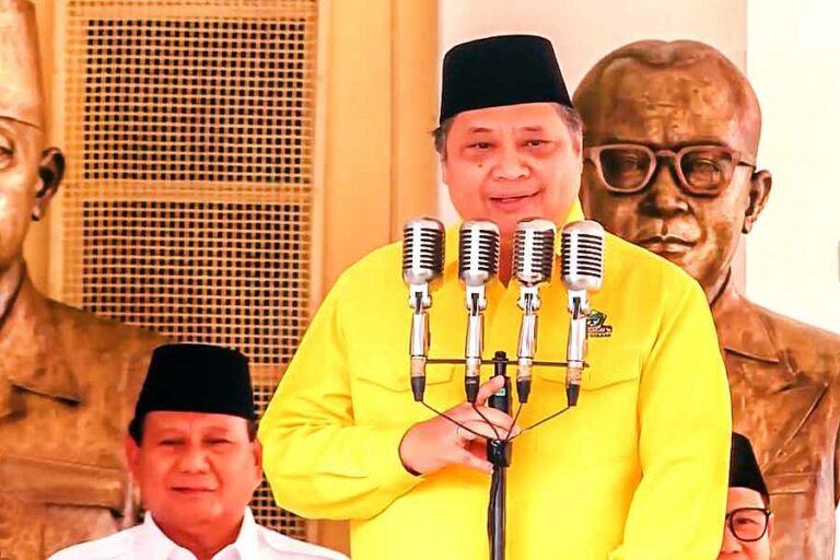 Partai Golkar dan PAN Resmi Deklarasikan Dukungan pada Prabowo Subianto dalam Pilpres 2024 Ketua Umum Partai Golkar Airlangga Hartarto saat berbicara di Museum Perumusan Naskah Proklamasi, Menteng, Jakarta Pusat