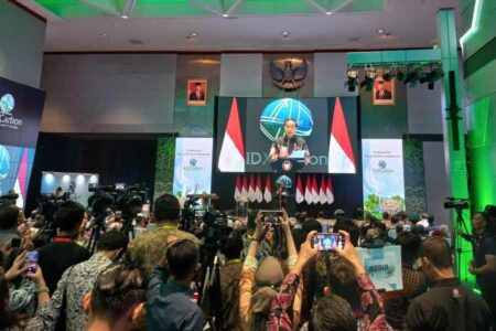 Peluncuran IDX Carbon oleh Presiden Joko Widodo di Main Hall PT Bursa Efek Indonesia (BEI) Jakarta