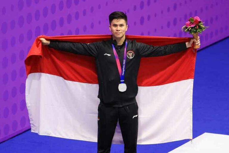 Asian Games 2022: Edgar Xavier Marvello Persembahkan Medali Perak dari Cabang Olahraga Wushu Edgar Xavier Marvello mempersembahkan tambahan medali untuk Indonesia (foto: NOC Indonesia)