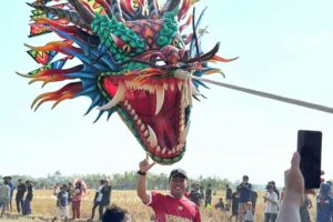 Layang-layang naga (foto: Dok Dinas PMD Kabupaten Lamongan)