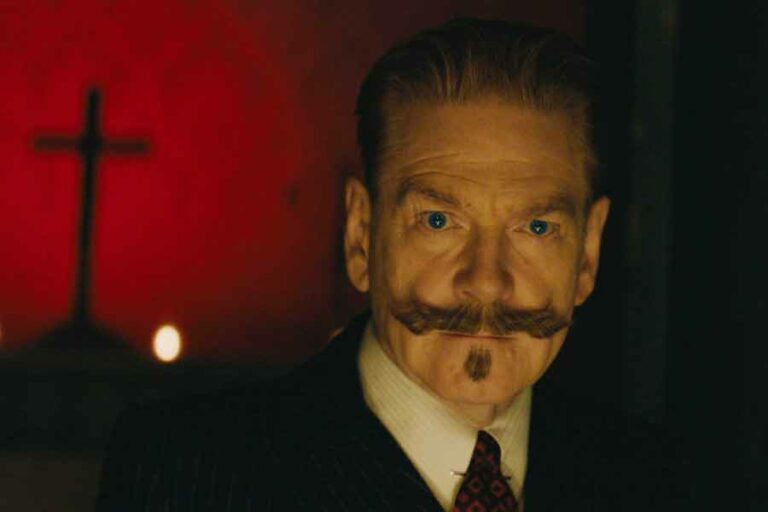 Kenneth Branagh dalam A Haunting in Venice (2023)