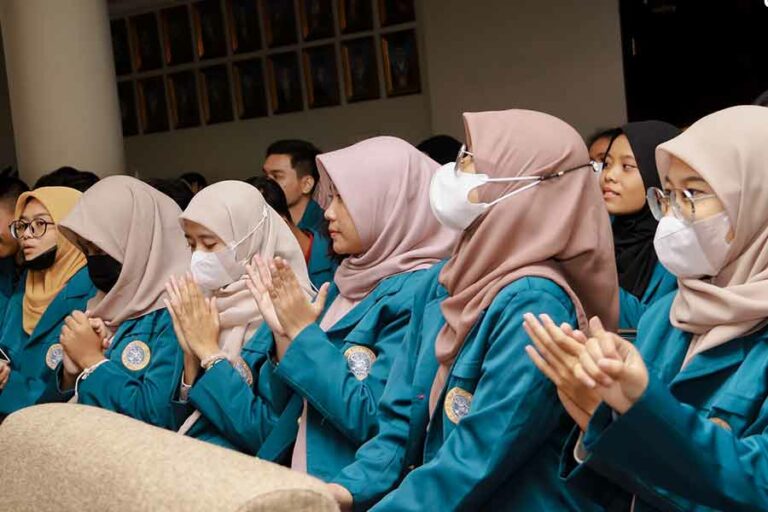 FKH Unair Lepas 186 Mahasiswa MBKM di 10 Wilayah Jawa Timur